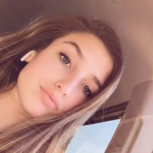 Meet your Posher, Annie